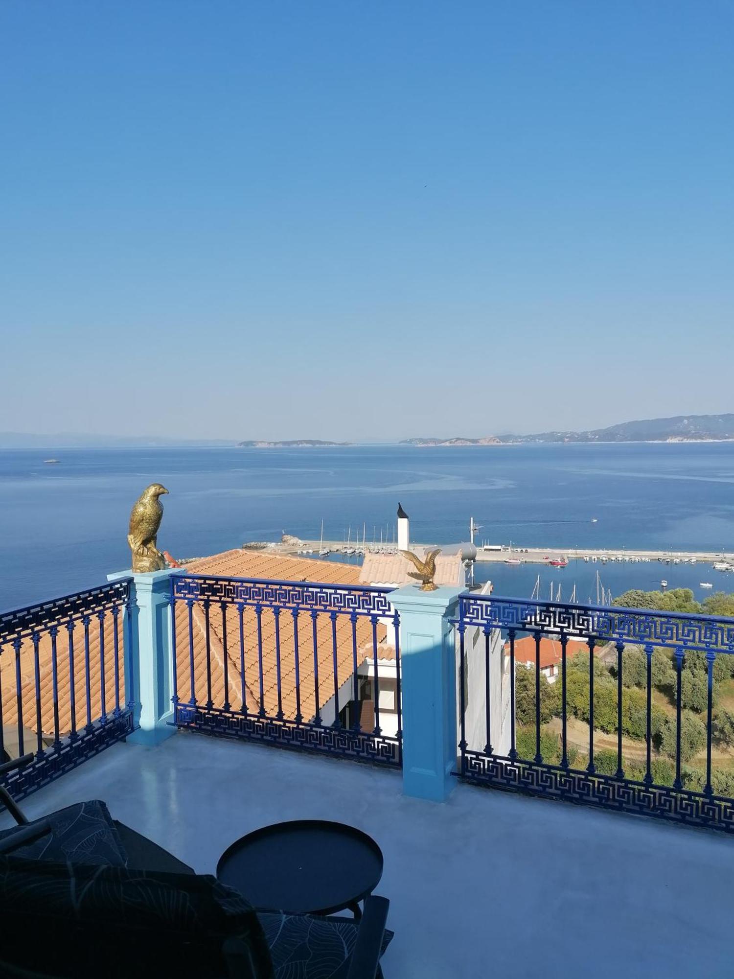 Villa Evmenia Panoramic View & Sea Front Apartments 斯科派洛斯 外观 照片